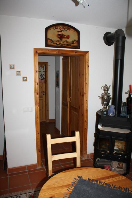 Zwischen Erfurt, Weimar & Thueringer Wald Apartamento Elleben Exterior foto